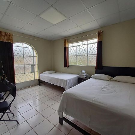 Kira'S House Hotel Piura Exterior photo